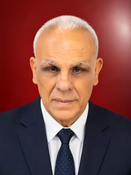 الاستاذ محمود عرفة