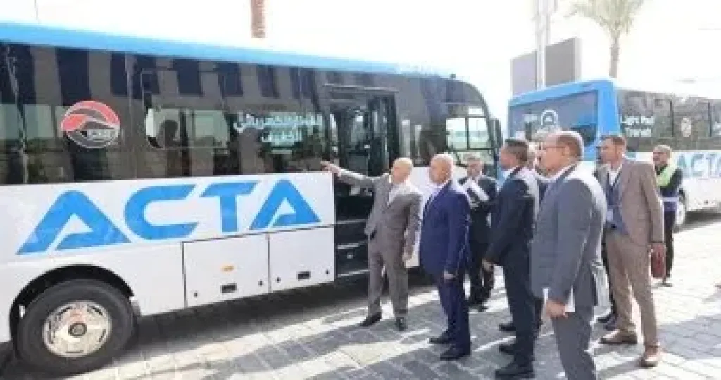 وزير النقل كامل الوزير