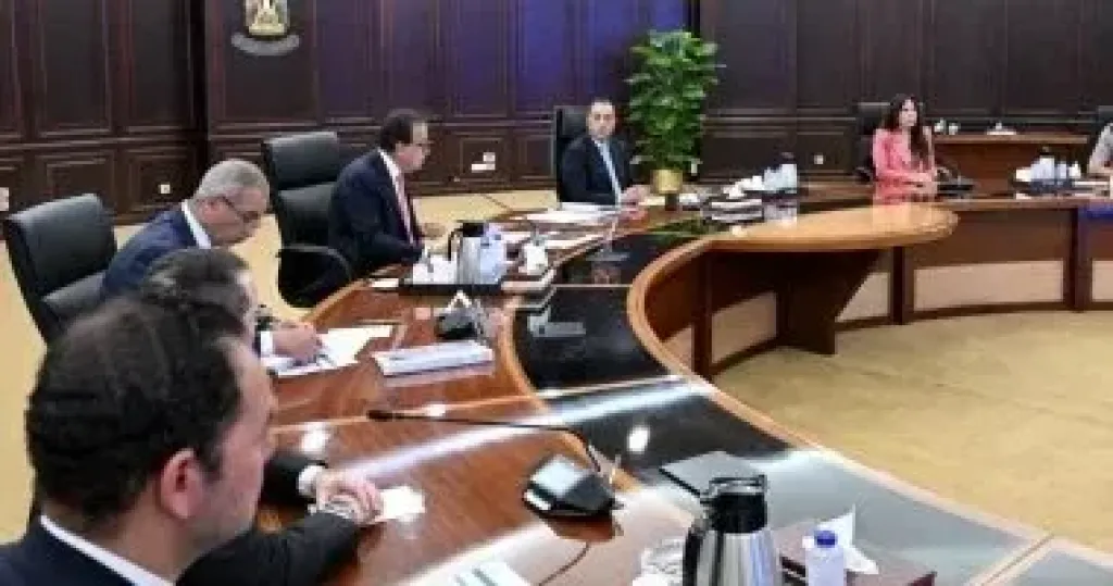 خلال الاجتماع