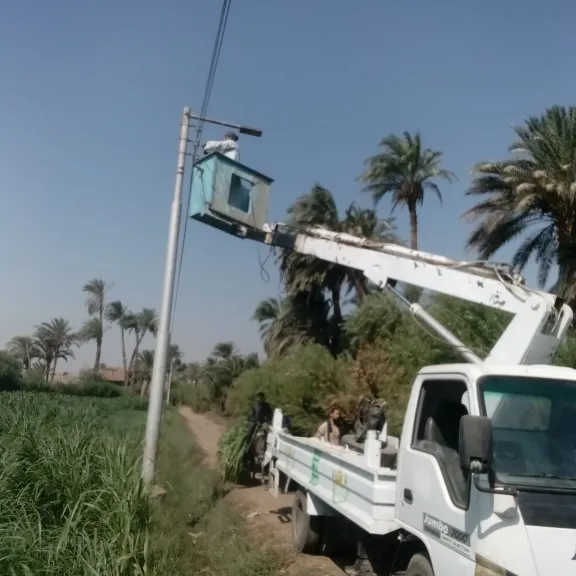جانب من متابعه 