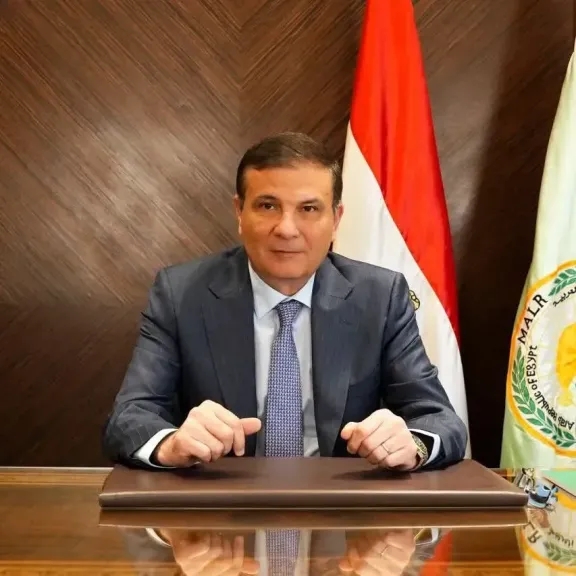 وزير الزراعة واستصلاح الأراضي