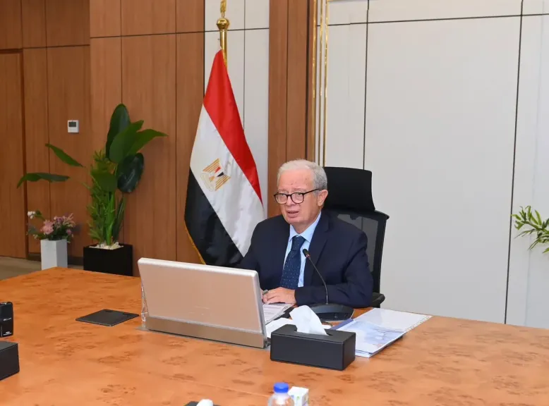 اجتماع نائب رئيس مجلس الوزراء للشؤون الاقتصادية مع الجمعية العمومية للشركة القابضة للصناعات الكيمياو