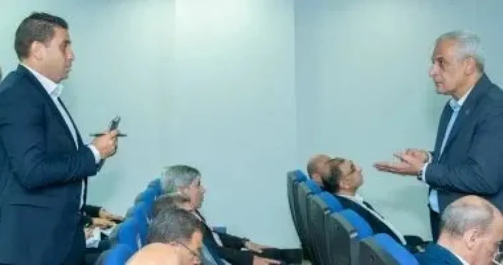 الدكتور المهندس صلاح سليمان جمبلاط وزير الدولة للإنتاج الحربي