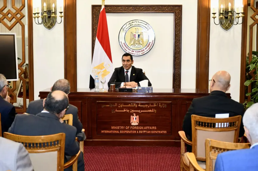 وزير الشباب والرياضة يلتقي السفراء المرشحين لتولي مهامهم بالخارج 