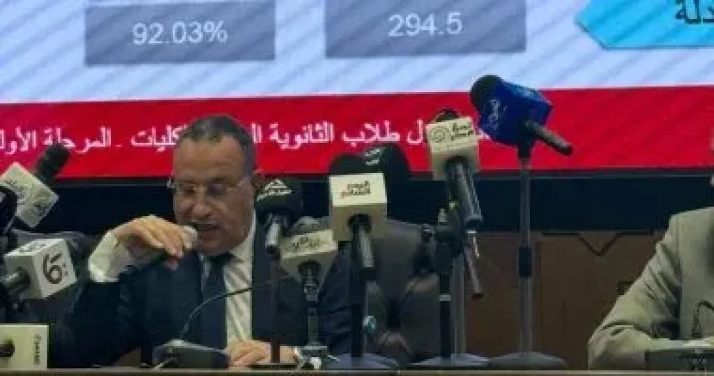 الدكتور عبدالعزيز قنصوة، وزير التعليم العالي والبحث العلمي