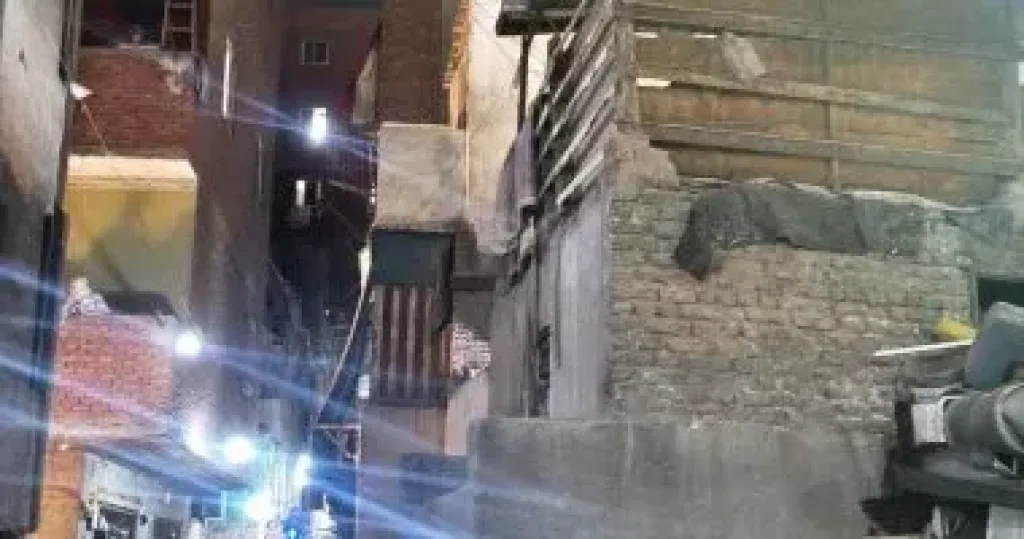   انهيار عقار