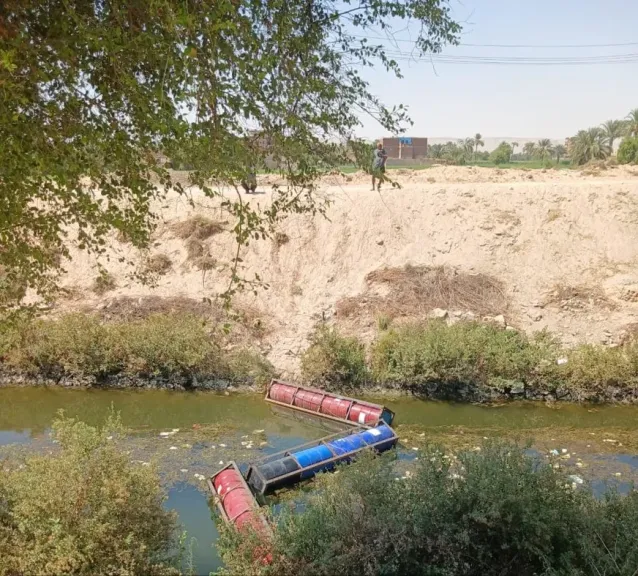 جانب من متابعه 