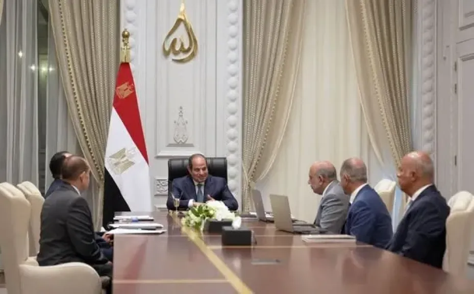 السيد الرئيس عبد الفتاح السيسي خلال الاجتماع