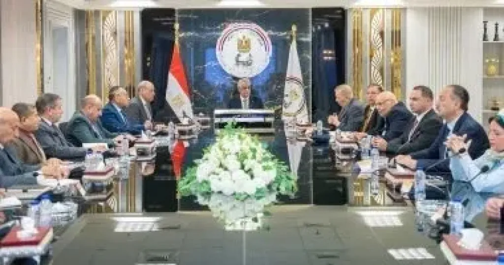 الدكتور المهندس صلاح سليمان جمبلاط وزير الدولة للإنتاج الحربي