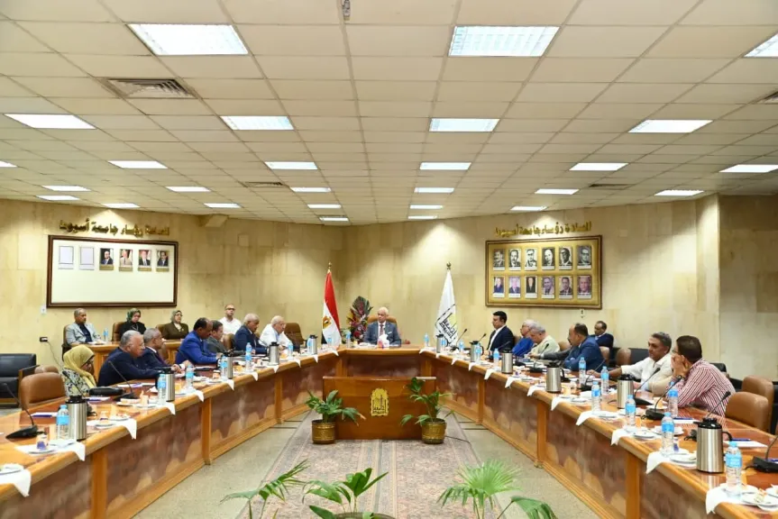 جانب من الاجتماع 