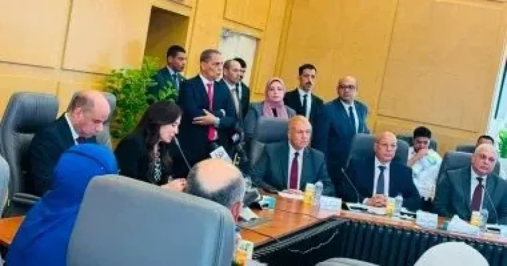 جانب من احتفالية تكريم اوائل خريجي مدارس المياه