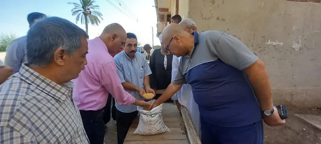 جانب من متابعه 