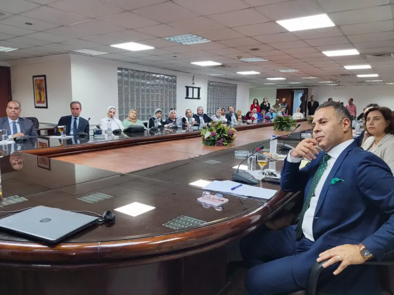 ندوة فكرية حول النظام العالمي الجديد وقضايا الشرق الأوسط