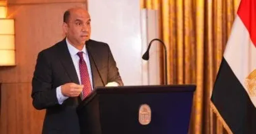 وزير العمل 