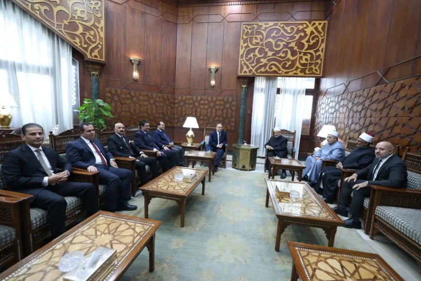 شيخ الأزهر يستقبل رئيس نادي قضاة مصر