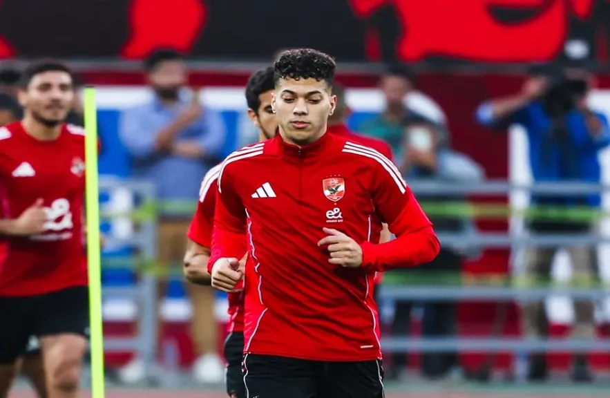 إمام عاشور لاعب الأهلي
