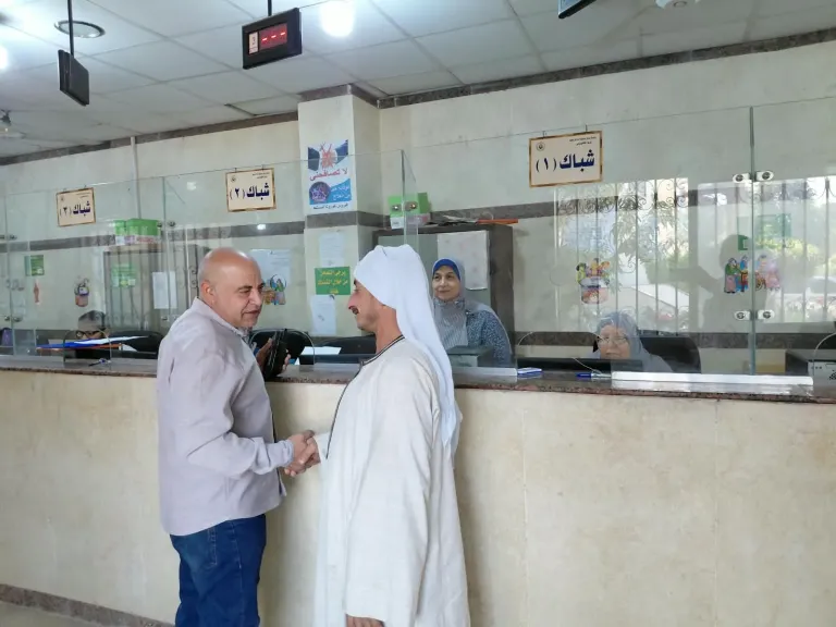 جانب من متابعه 