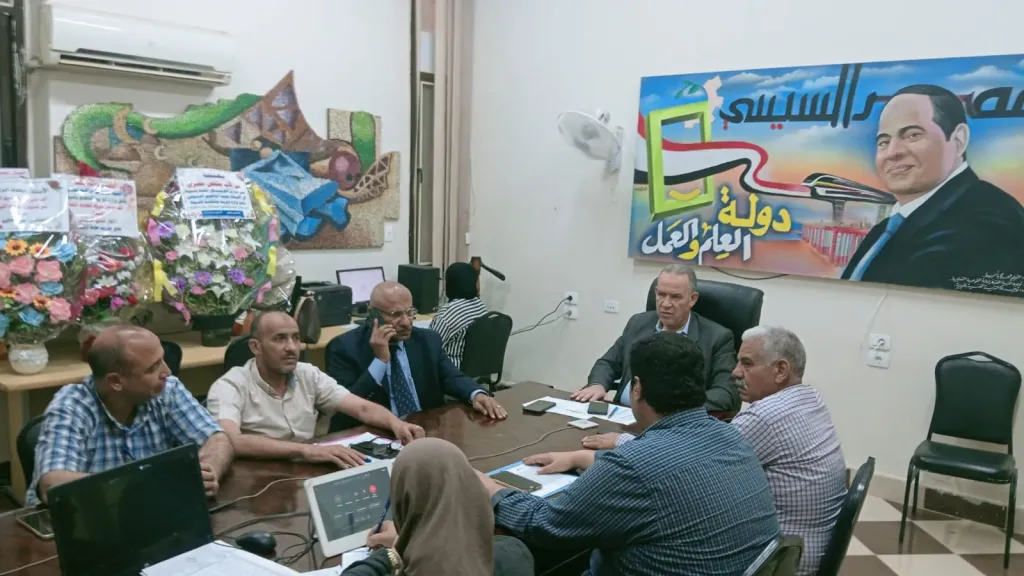 جانب من متابعه 
