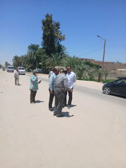 جانب من متابعه 