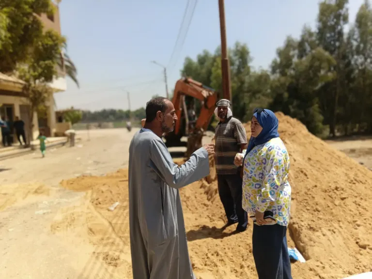 جانب من متابعه 