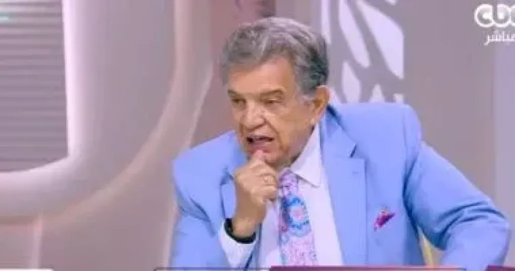 الدكتور عاصم فرج أستاذ الأمراض الجلدية والتجميل