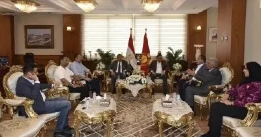 النواب مع محافظ بورسعيد