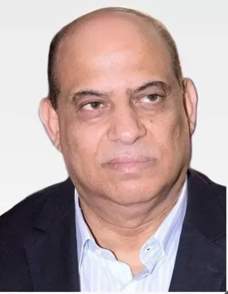 السفير أشرف عقل