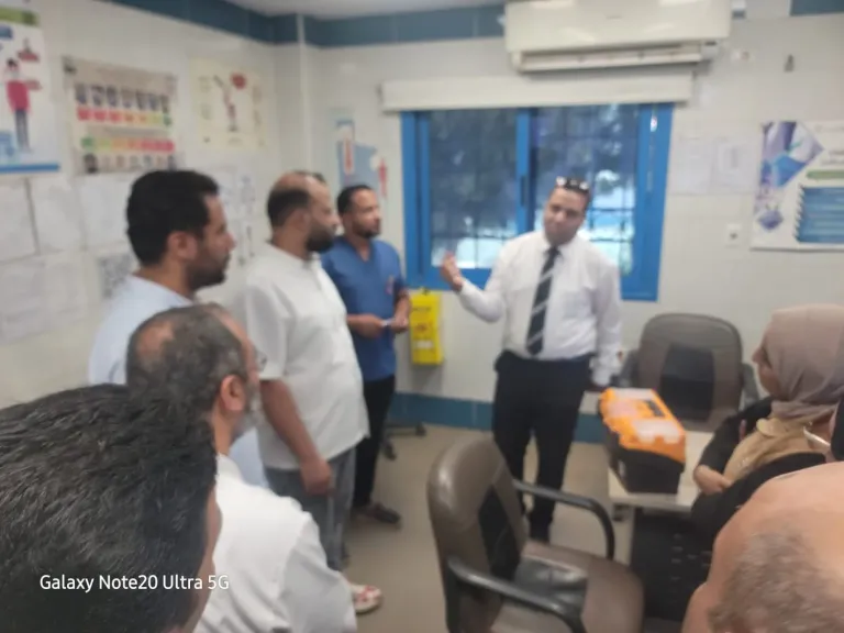 جانب من متابعه 