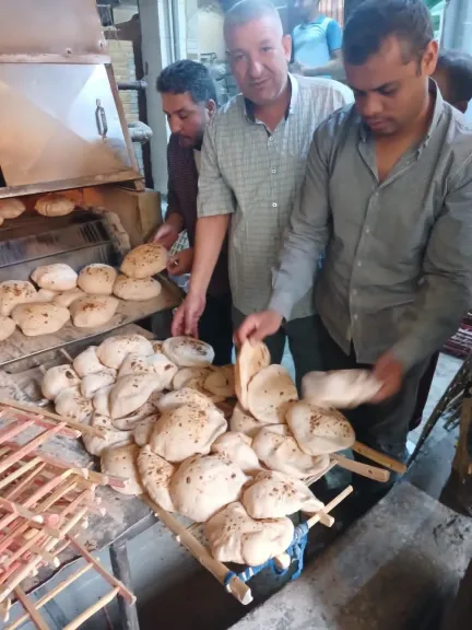 جانب من متابعه 