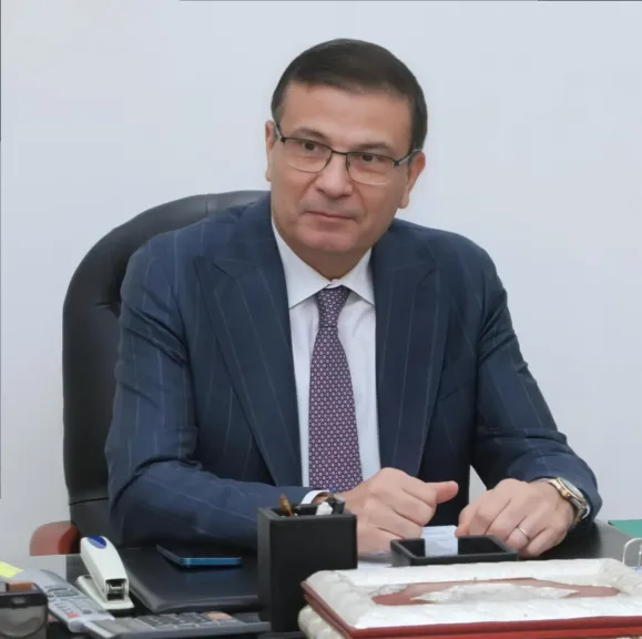 وزير  الزراعة