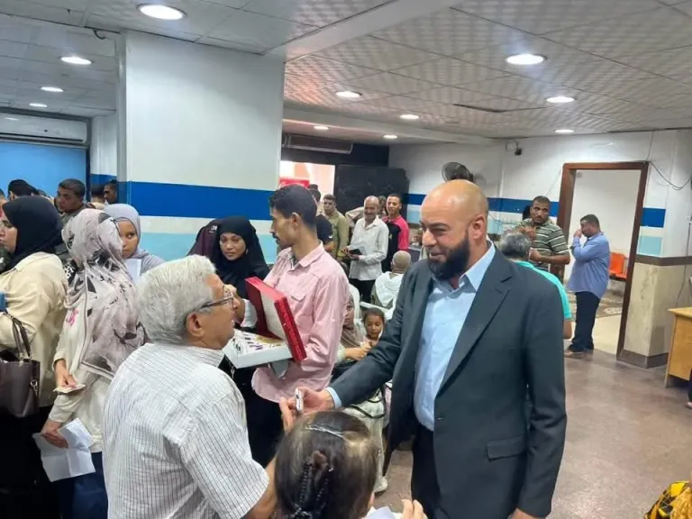 جانب من اكرام المواطنين 