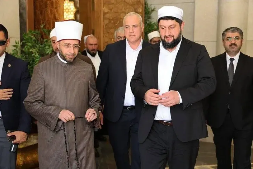 وزير الأوقاف يستقبل وفدًا من داغستان بمسجد مصر الكبير