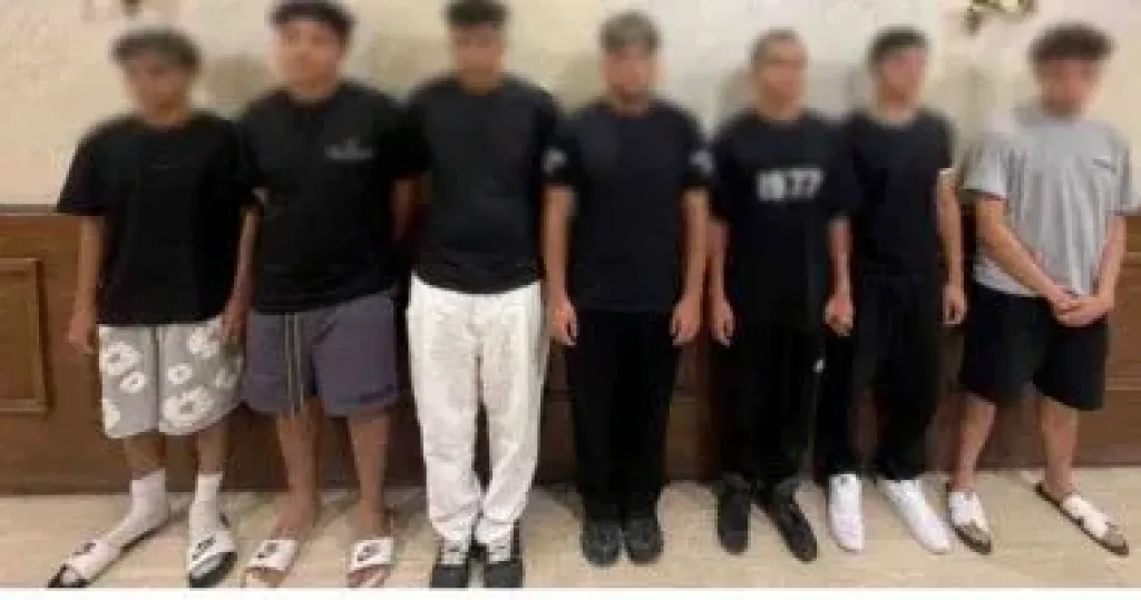 المتهمين 
