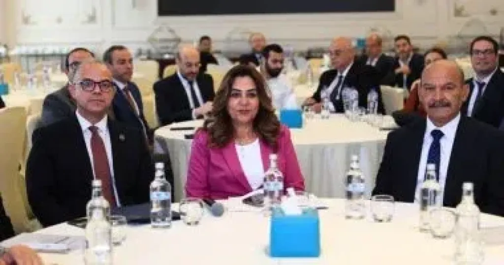 منال عوض 