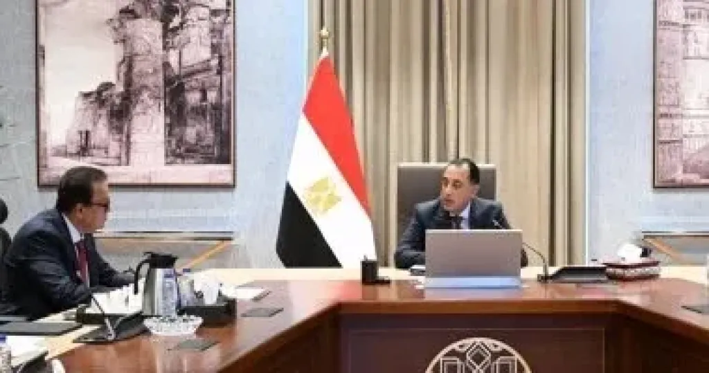 خلال الاجتماع