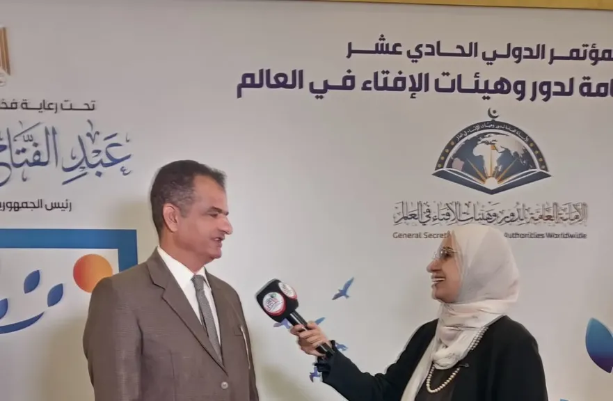 الاعلامى محمود عمر