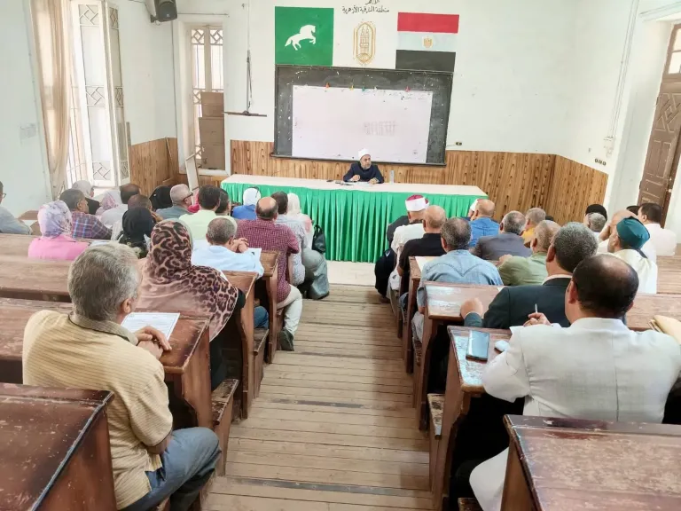 فعاليات البرنامج الدولي لتطوير معلمي اللغة الإنجليزية بأزهر الشرقية