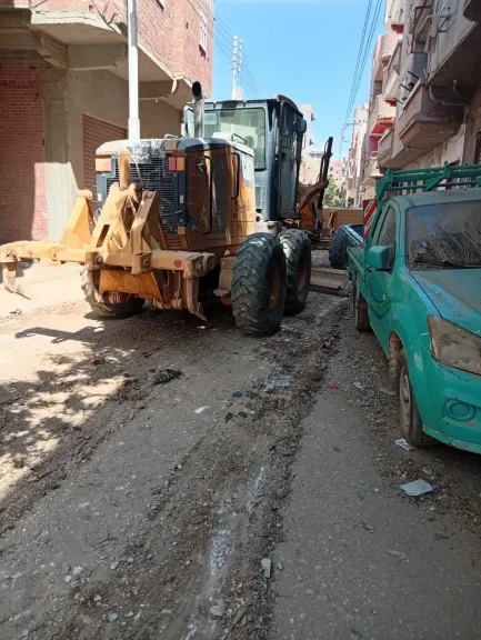 جانب من متابعه 