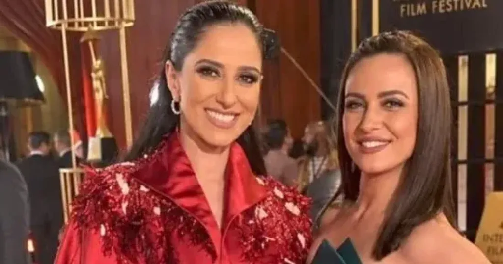   ريهام عبد الغفور و  حنان مطاوع 