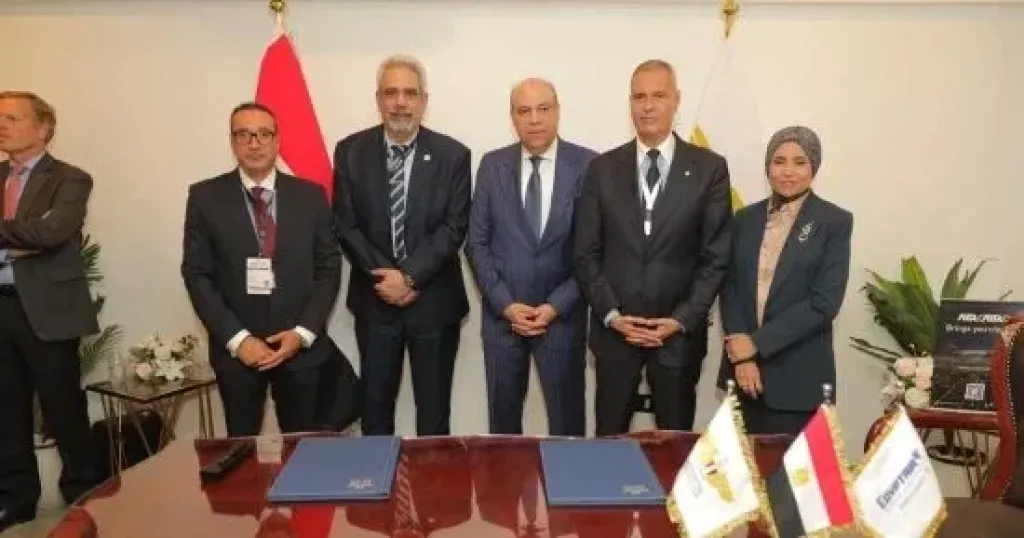 الدكتور سامح الحفني، وزير الطيران المدني