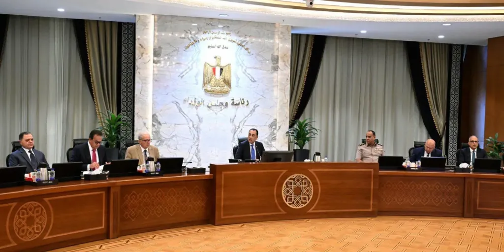 اجتماع الحكومة بمقرها في العاصمة الجديدة