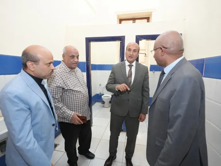 جانب من متابعه 