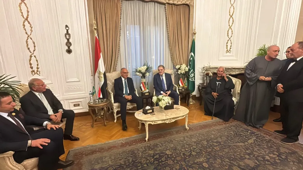 البدوى ووزير الرى