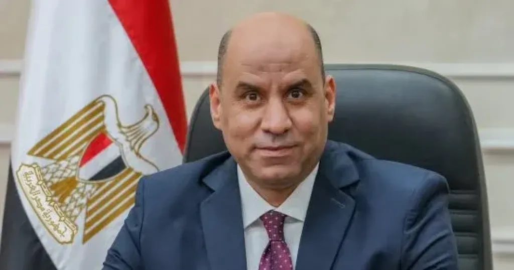 وزير العمل 