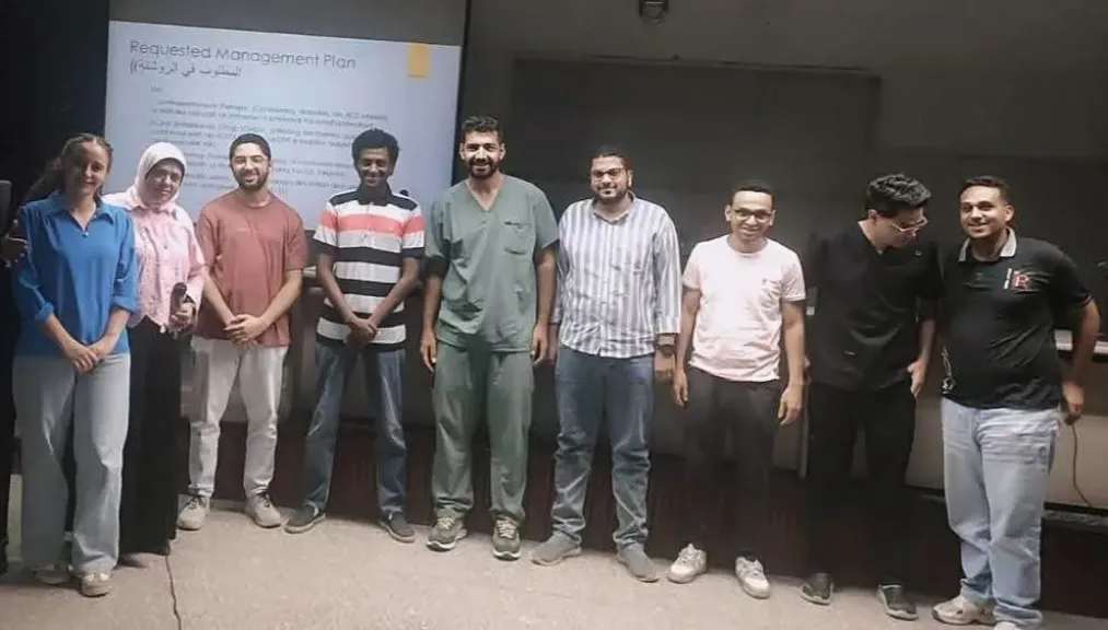 تدريب لأطباء الامتياز بقسم الأمراض الباطنة