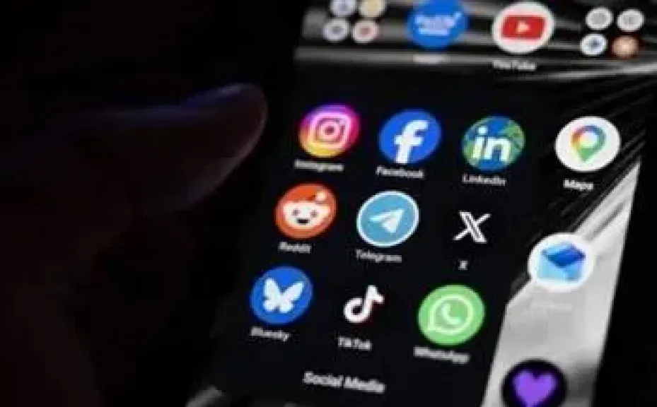 هولندا وإسبانيا تدعوان لحد أدنى موحد لسن استخدام وسائل التواصل