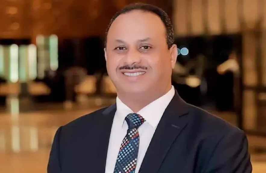 رشاد عبدالغني، الخبير السياسي