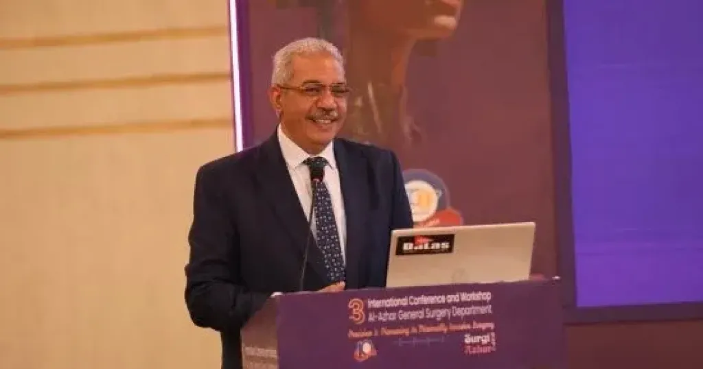 الدكتور محمود صديق رئيس جامعة الأزهر
