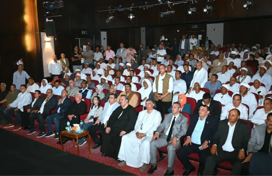احتفال وزير الزراعة ومحافظ البحيرة مع المزارعين بعيد الفلاح الـ 74