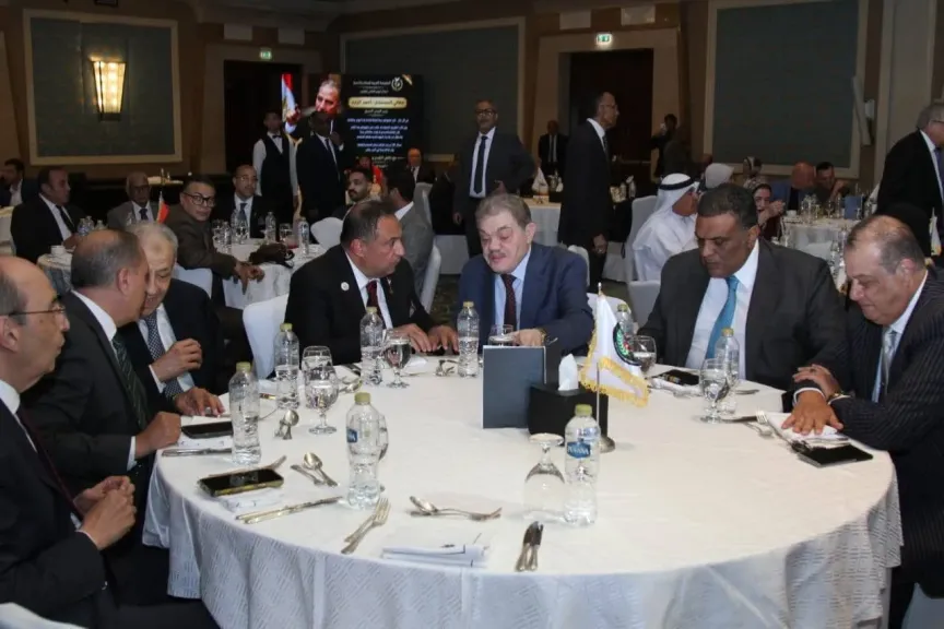 وصول البدوي ورئيس الوزراء الأسبق لحضور احتفالية اليوم العالمي للقانون
